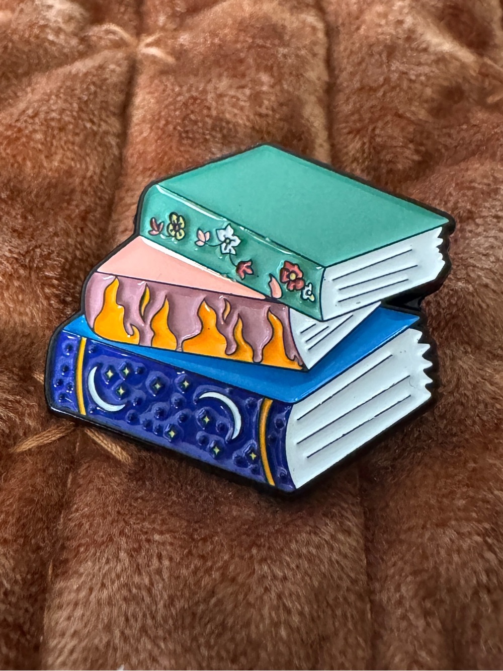 ACOTAR Feyre Painted Dresser Book Stack Enamel Pin NWT